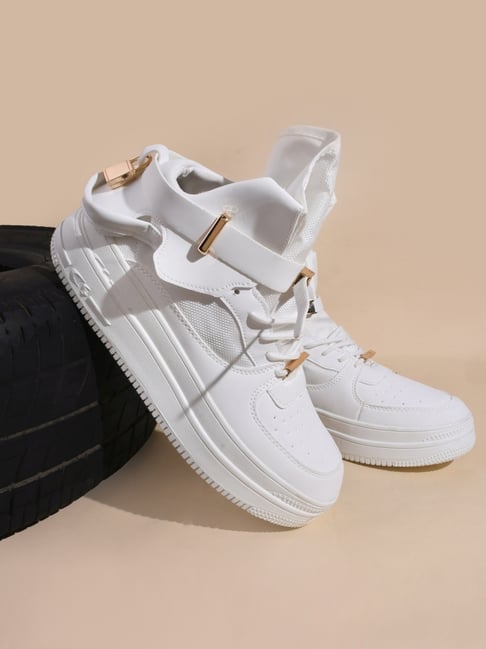 The White Pole Men's White Ankle High Sneakers