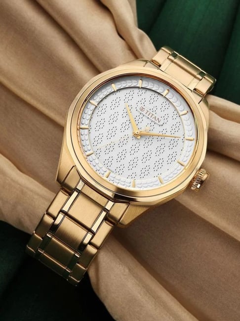 Buy Titan Wedding Collection NS1829YM02F Analog Watch for Men at