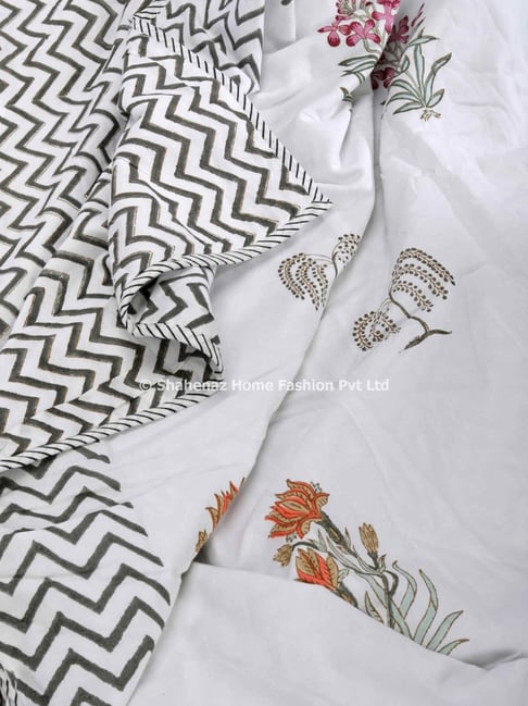 Shahenaz Chevron Garden Floral Green Cotton Double Reversible Dohar-picture-22