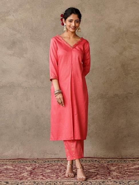 Akiso Coral Parv Front Pleat Solid Kurta-picture-14