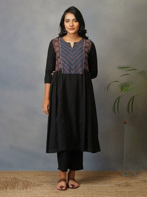 Akiso Bakhair Black Side Panel Kurta With Handblock Ajrak-picture-12