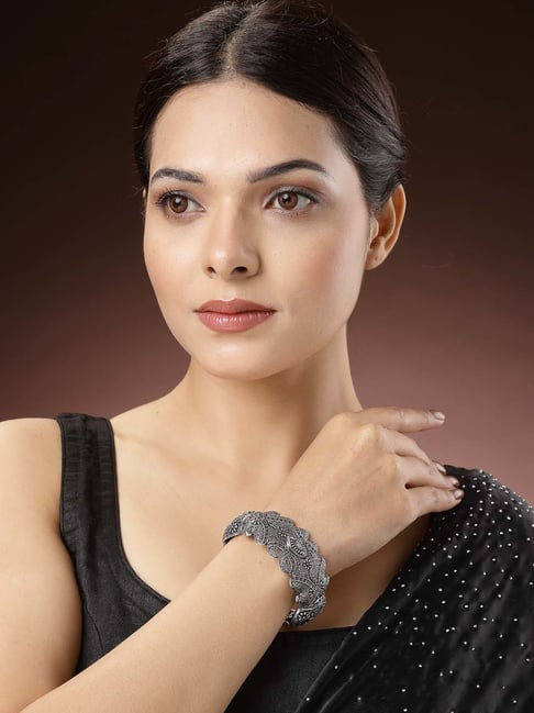 Buy NVR Bangles for Women Online At Best Price @ Tata CLiQ