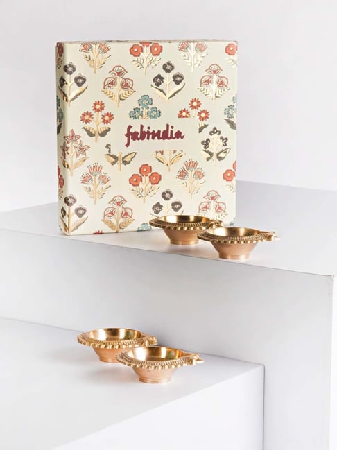 Fabindia Home Mivaan Gold Metal Oval Diyas - Set of 4-picture-15