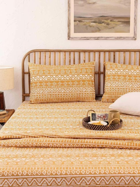 House This Kullu Patti Yellow 150 TC Cotton Fitted Bedsheet with 2 Pillow Covers-picture-13