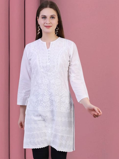 PARAMOUNT CHIKAN White Cotton Hand Embroidered Chikankari Straight Kurti