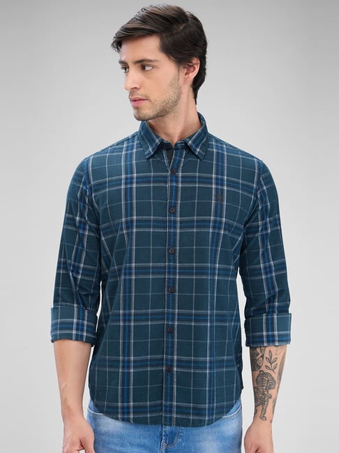 Spykar Green Slim Fit Checks Shirt