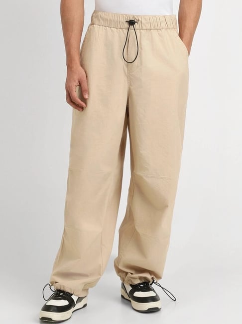 Forever 21 Beige Regular Fit Joggers