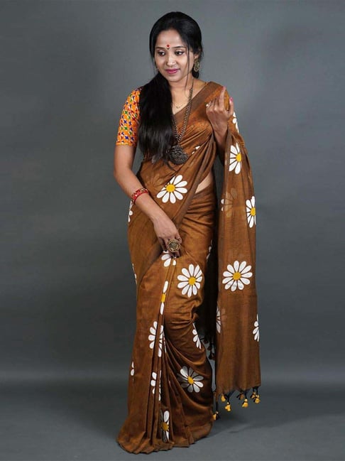 Odette Brown Floral Print Saree With Unstitched Blouse-picture-31