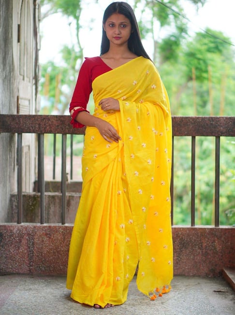 Odette Yellow Embroidered Saree With Unstitched Blouse-picture-40