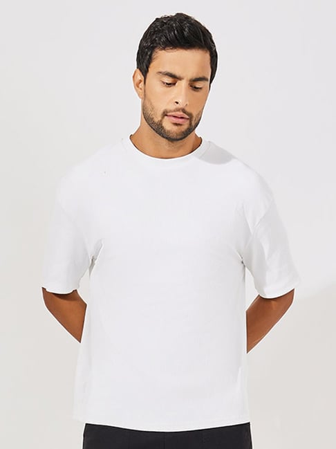 Buy Styli White Relaxed Fit Striped Oversized Crew T-Shirt for