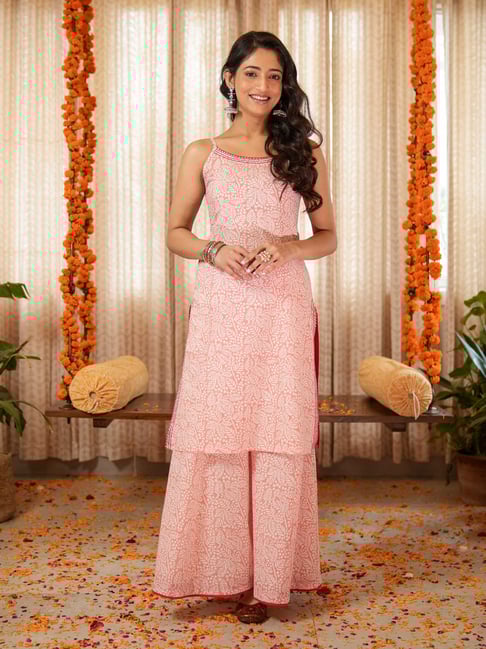 Buy Akiso Blossom Pink Easy Peasy Kurta with Gota Lace Details for