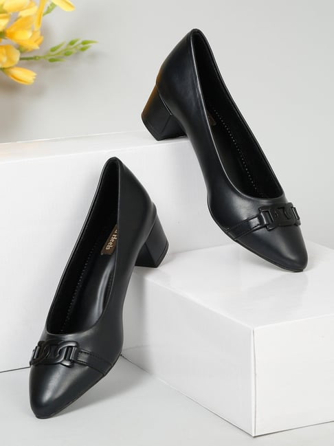 Flat N Heels Women s Black Casual Pumps