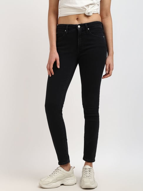 Calvin Klein Jeans Women Washed Black Solid Mid-Rise Ankle Length Jeans