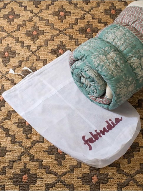 Fabindia Home Standalone Off White Cotton 50 GSM Double Quilt - Set of 1