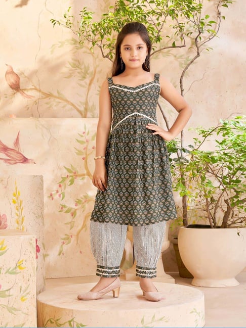 Aarika Kids Mehendi Green Cotton Printed Suit & Patiala Salwar-picture-37