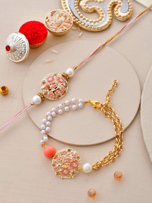 Aapno Rajasthan Pearl Adorned Metallic Carved Elegant Pink Bhaiya Bhabhi Rakhi Set-picture-24