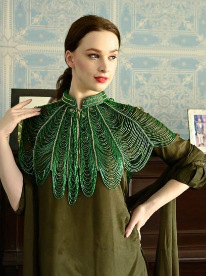 Odette Green Embellished Fancy Short Cape