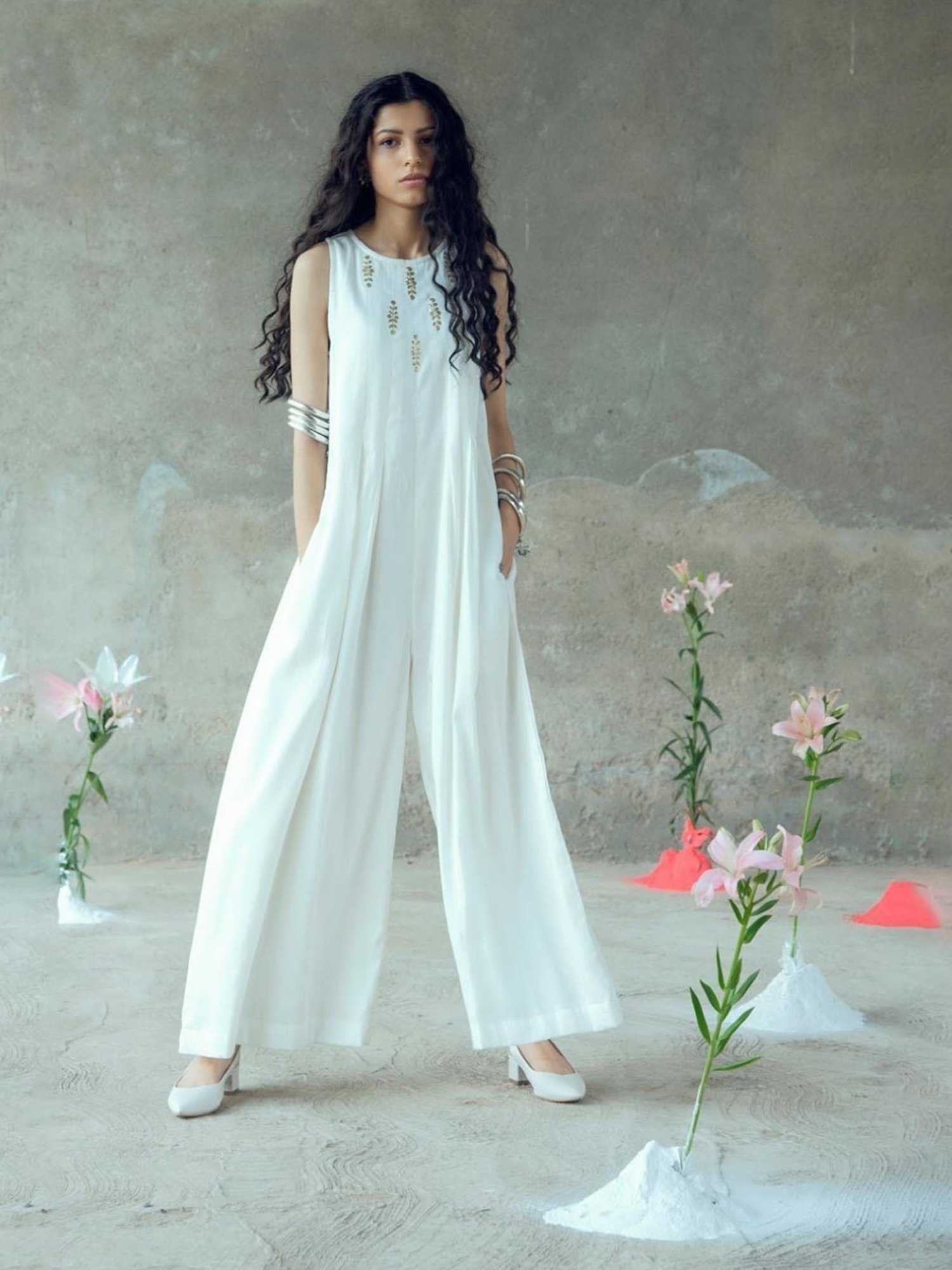 MP000000016619011_1348Wx2000H_