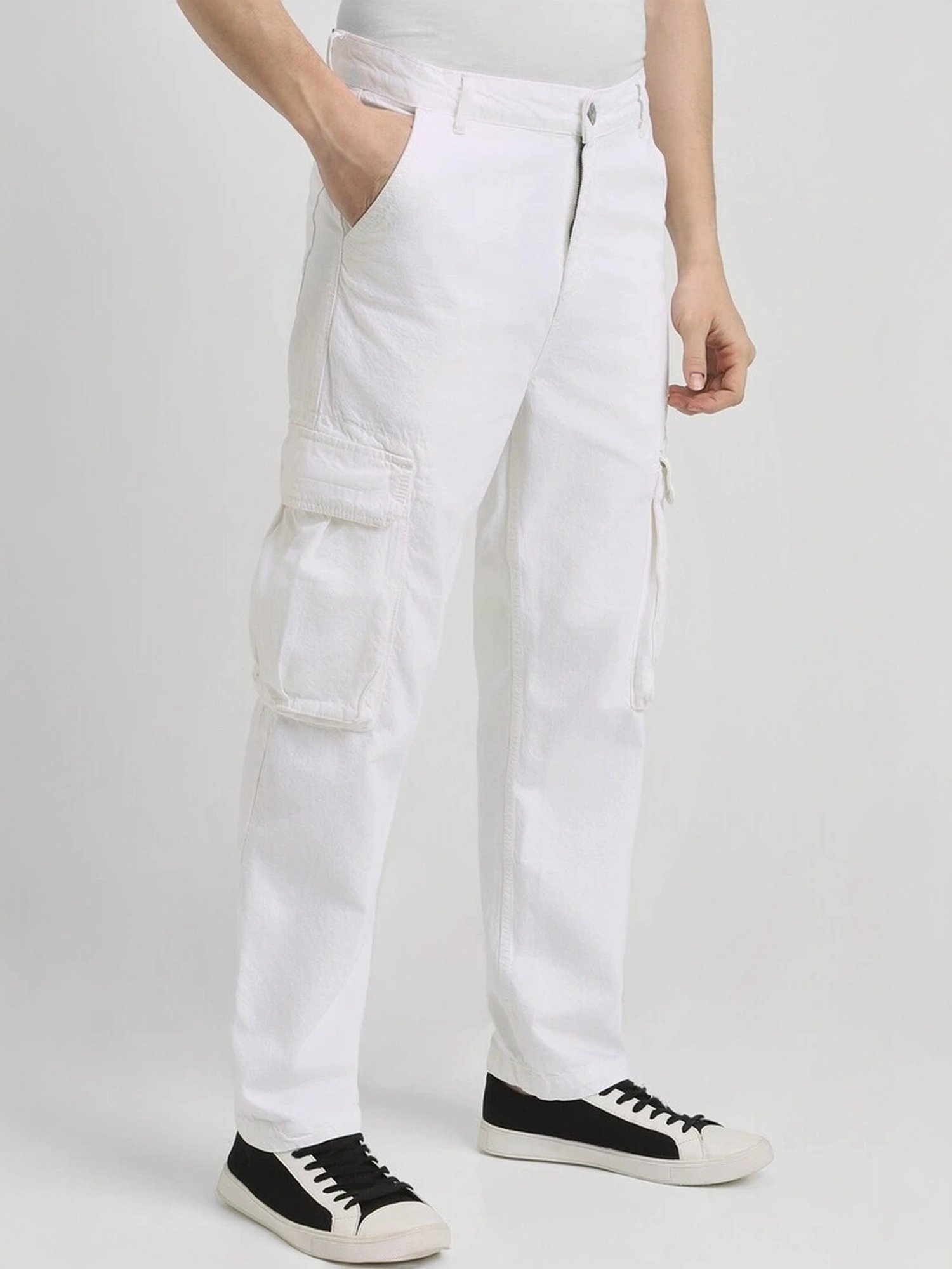 Buy Forever 21 White Cotton Straight Fit Cargo Jeans for Mens Online @ Tata  CLiQ