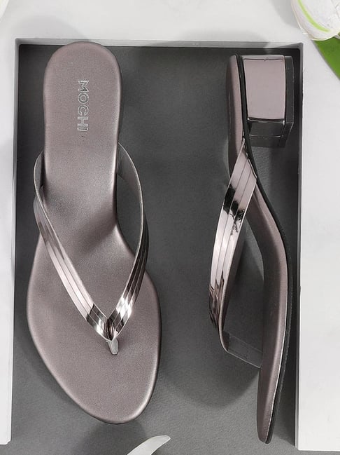 Mochi Women's Gun Metal Thong Sandals-picture-27