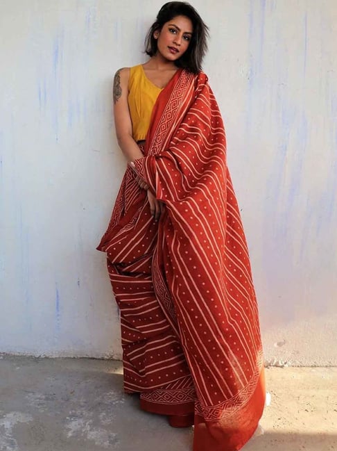 Chidiyaa Rust Block Printed Cotton Mulmul Saree - Butterfly Girls-picture-24