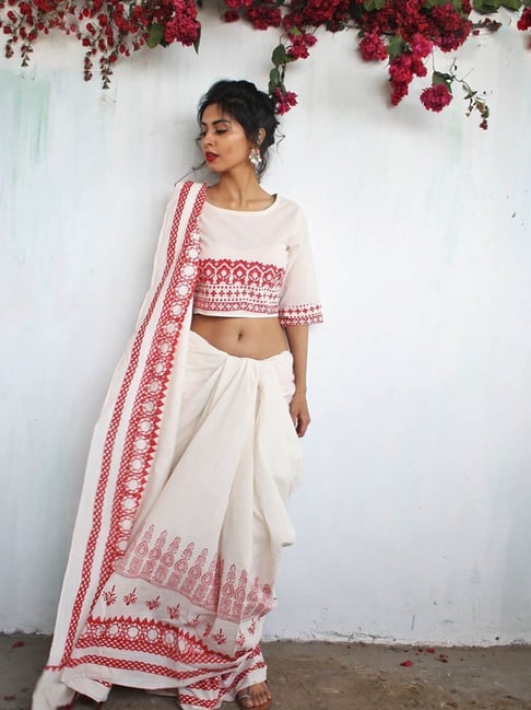 Chidiyaa Ivory & Red Geometric Saree-picture-26