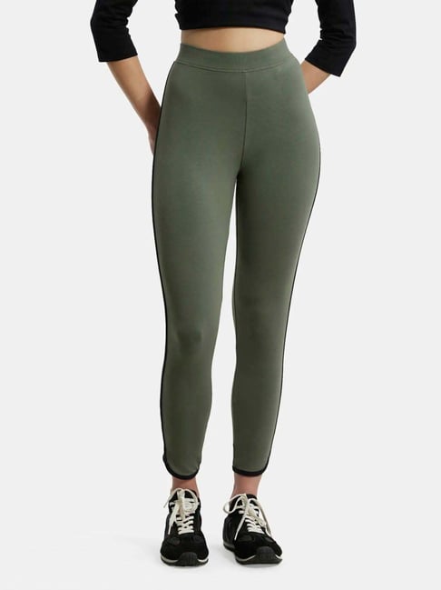 Jockey AW73 Women s Super Combed Cotton Elastane Leggings with Coin Pocket and Contrast Side Piping