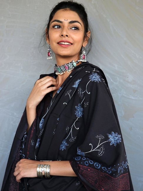 Chidiyaa Enchanted Black Hand Printed Pure Cotton Dupatta