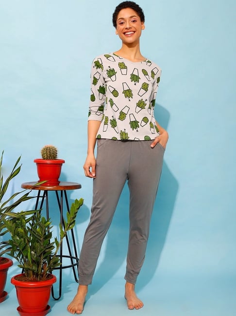 Clovia Grey Cotton Printed Top With Joggers-picture-30