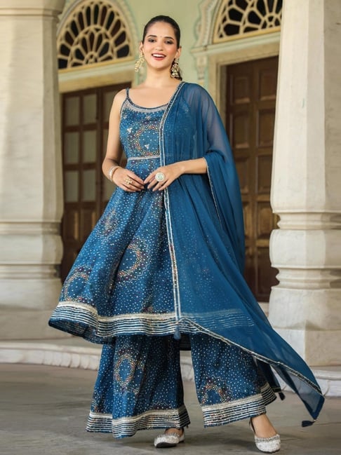 Buy Smoking Ethnic Dress With Jacket Shrug And Blet for Women