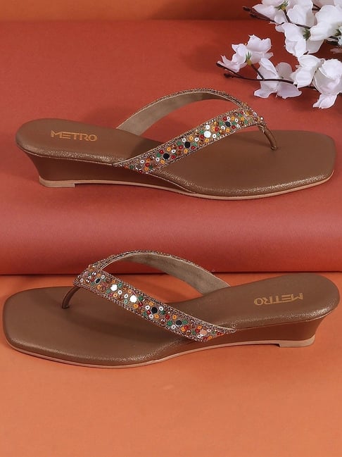 Metro Women's Antique Gold Thong Wedges-picture-33