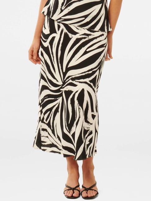 Buy Forever New Black White Printed Midi Skirt for Women's