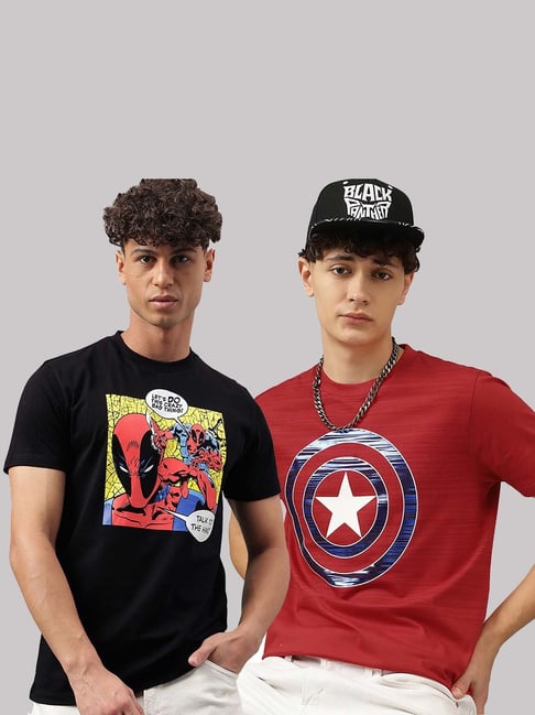 Free Authority Black Red Regular Fit Avengers Printed Crew T-Shirt
