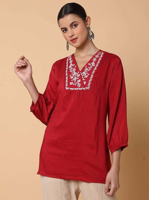 showoffff SHOWOFF Maroon Cotton Embroidered A Line Short Kurti-picture-35