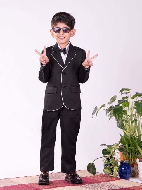 VASTRAMAY Boys White & Black Solid Full Sleeves Suit Sets-picture-23