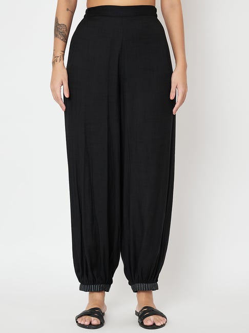 9rasa Black Geometric Harem Pants