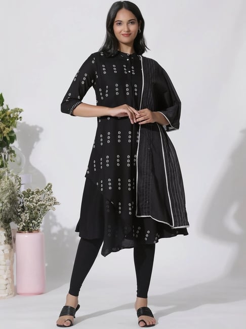 W Black Cotton Embroidered Dupatta-picture-38