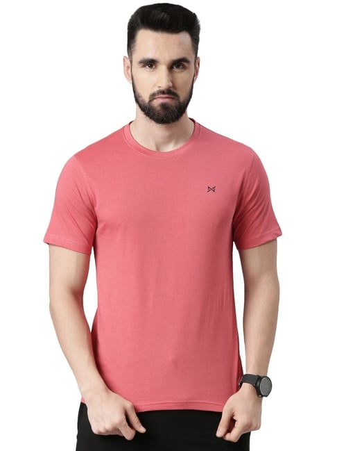 crimson pink t shirt