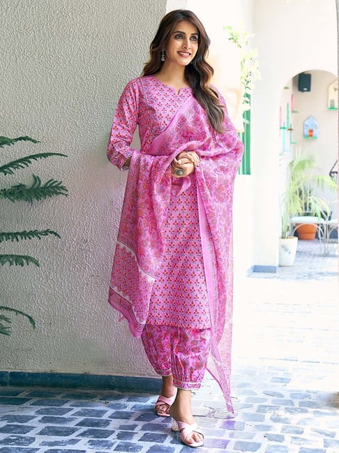 Skylee Pink Floral Kurta With Pant & Dupatta