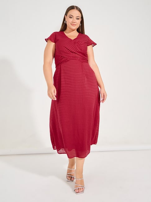 Styli Plus Size Red Checks Midi Dress