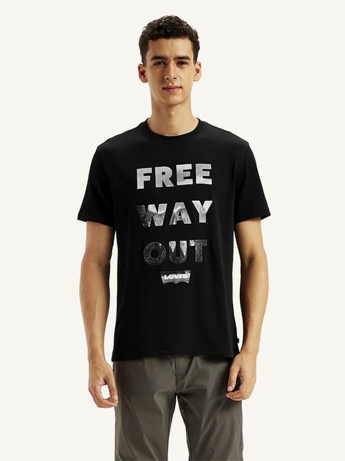 Levi's Black Cotton Regular Fit Printed T-Shirt
