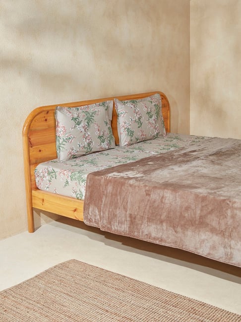 Buy Bombay Dyeing Comforter Online In India At Best Prices Tata CLiQ