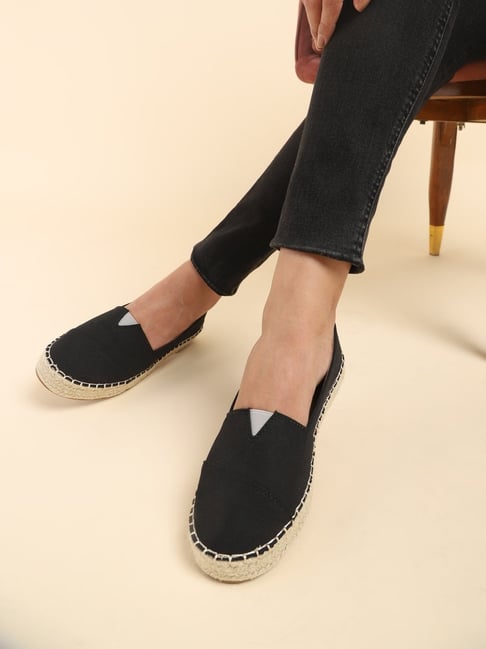 Truffle Collection Women's Black Espadrille Shoes