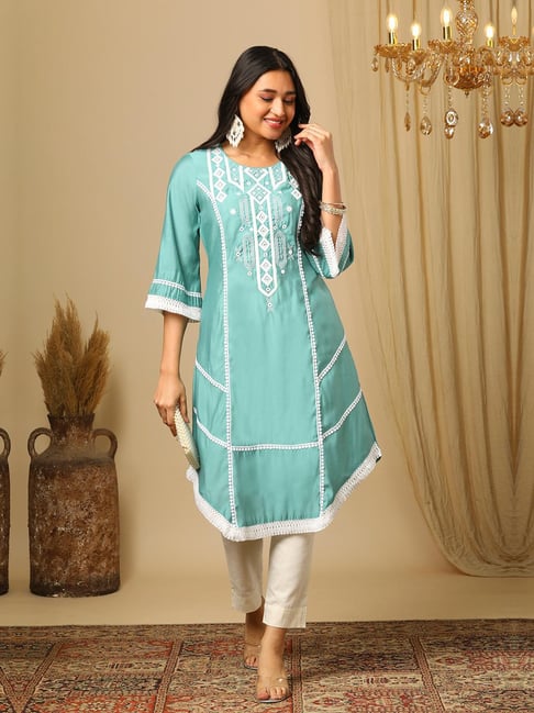 Globus Green & White Embroidered Kurta-picture-15