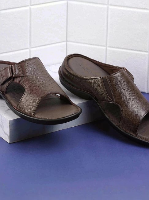 Mochi Leather Slippers For Men Buy Mochi Men's Brown Casual