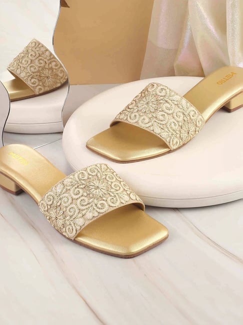 Metro Women's Gold Casual Sandals