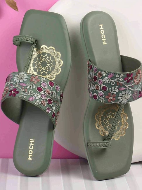 Mochi Women's Green Toe Ring Sandals