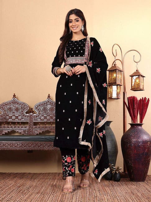 Varanga Women Floral Embroidered Velvet Straight Kurta With Trousers & Dupatta