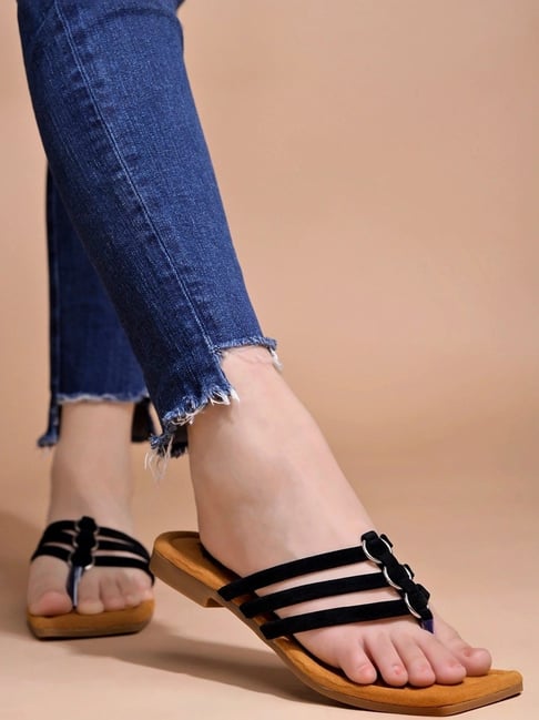 Shoetopia Women's Black Thong Sandals