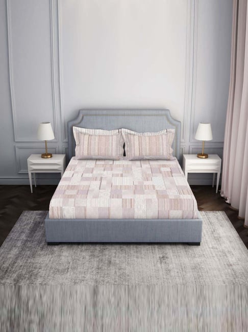 Spaces Essentials AW24 138 Pink Viscose 138 TC Double Bedsheet with 2 Pillow Covers-picture-41